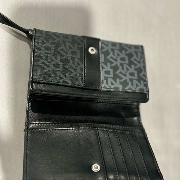 Vintage DKNY Bag and Wallet Combo! - Picture 8 of 8
